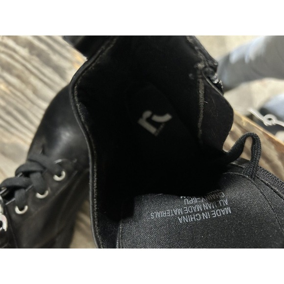 REPORT "Chainey" Black Combat Boots Rugged Lug Sole Chain Link Heel Shoes SZ 8.5 - Picture 3 of 5